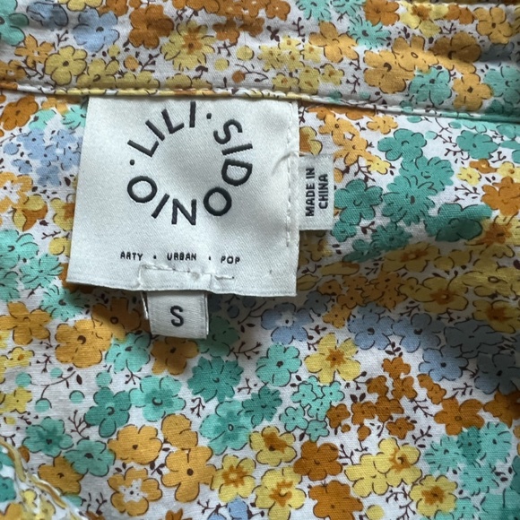 Floral Collared Shirt Womens S: $15 - Picture 2 of 3